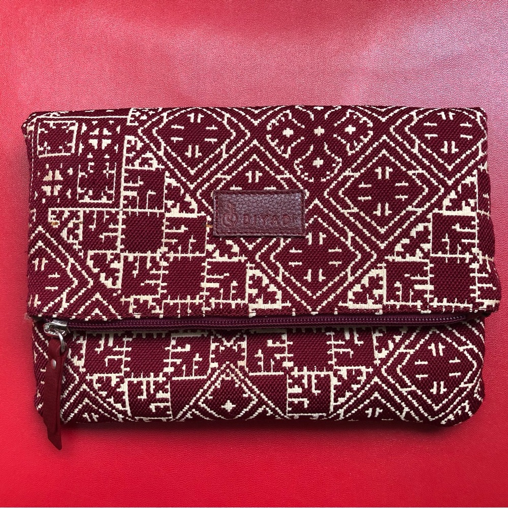 BIYADI Pochette Classy Pochette Classy Clutch Bag Purse in Rouge